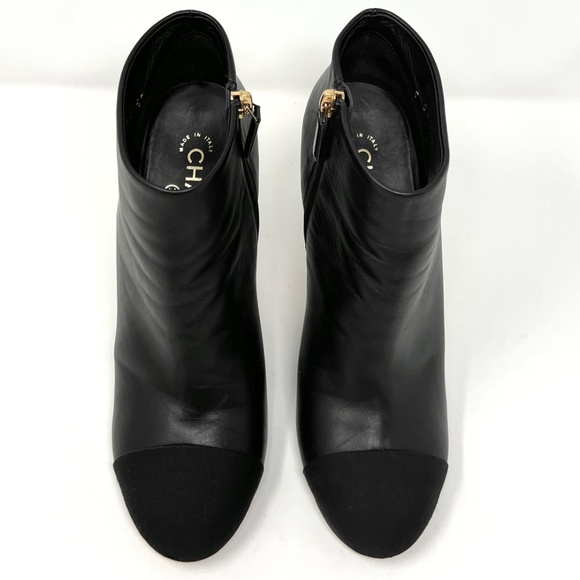 CHANEL 2017 Faux Pearl Accents Boots Size: 11 | IT 41 - Picture 4 of 16